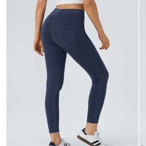 HALARA Navy High-Rise Leggings